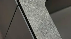 Ефектний та молодіжний дизайн кухні-студії